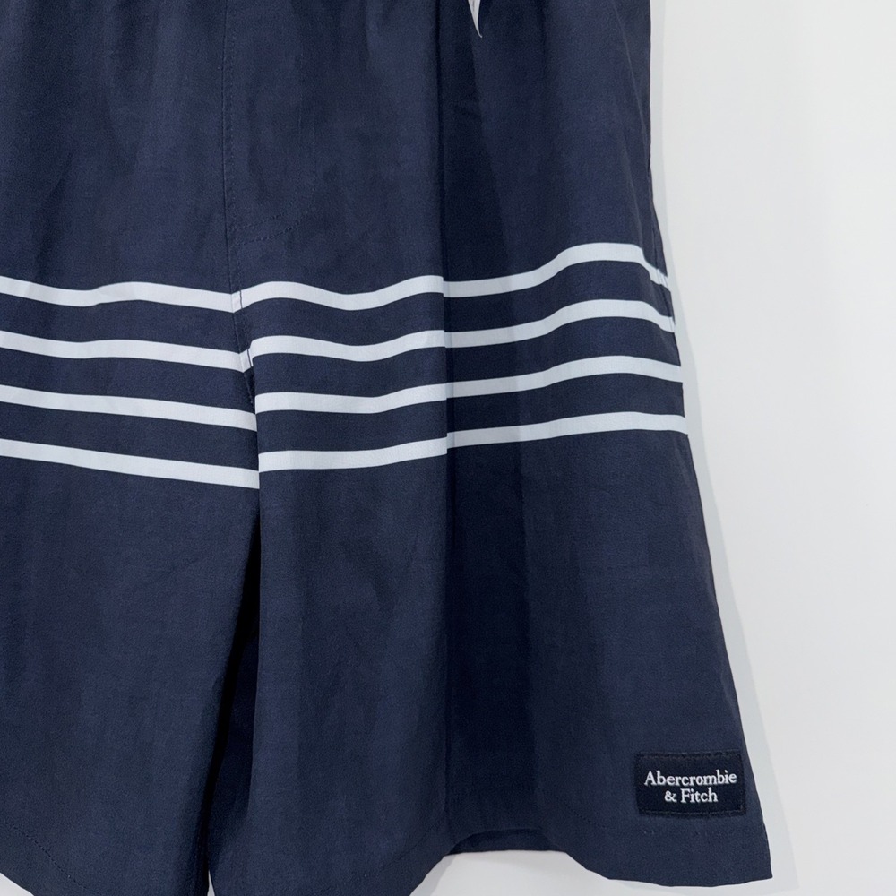 NWT Abercrombie Kids Boys Swim Trunks Size‎ 15/16 Navy Boxer Liner - Picture 2 of 5